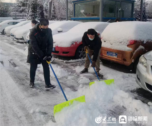 best365战严寒清雪忙 龙口市交通运输局统筹部署保通畅(图2)